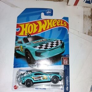 Hot Wheels HW Sports Rise N Climb TREASURE HUNT